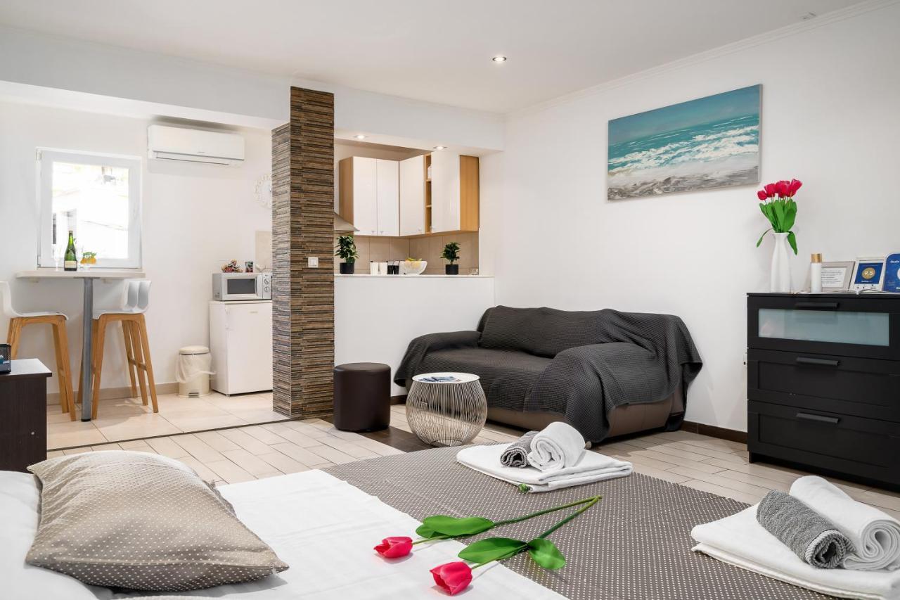 Studio Apartment La Luna Split Luaran gambar