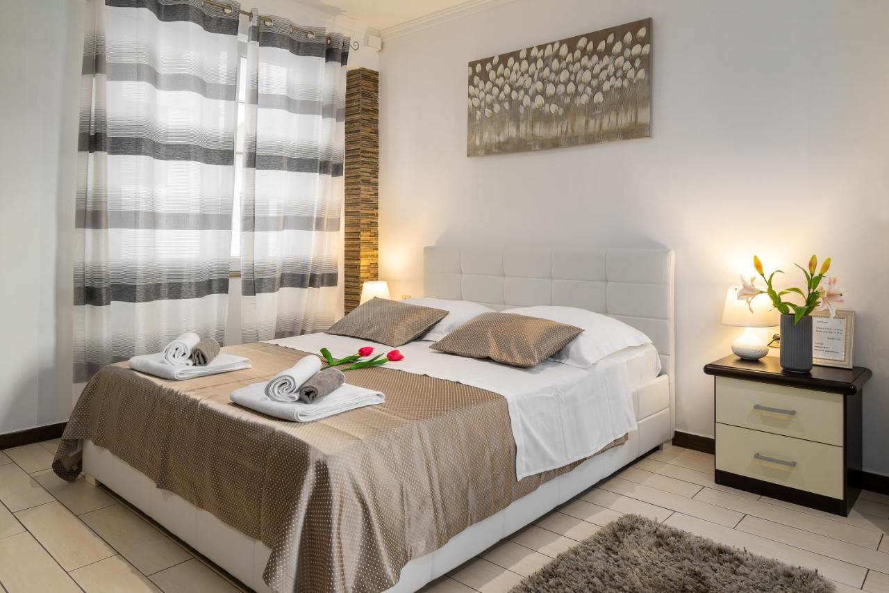 Studio Apartment La Luna Split Luaran gambar